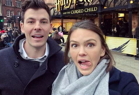 Aimee Teegarden and Boyfriend Chris Skinner: Did。